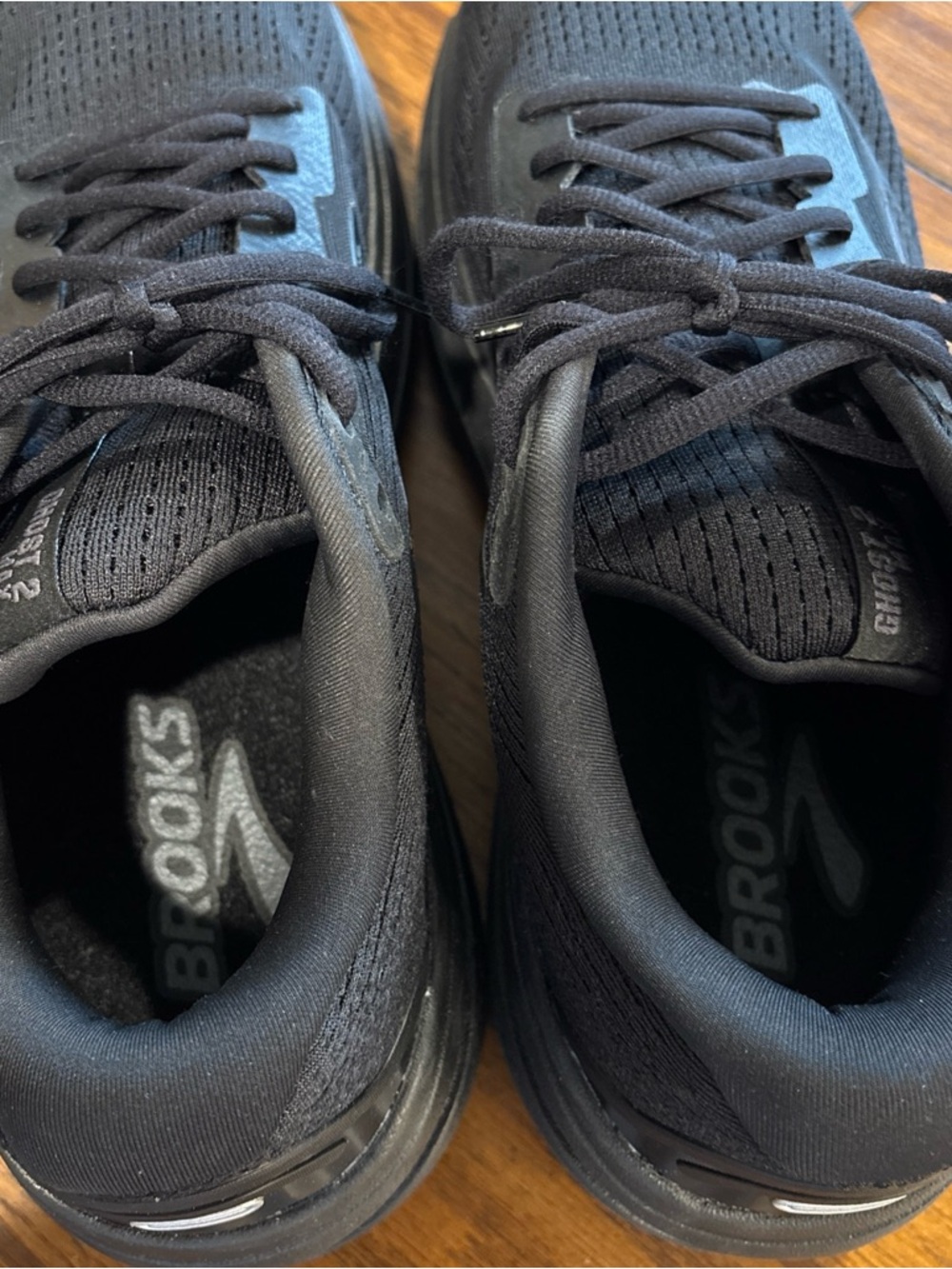 Brooks Ghost Max 2 Athletic Shoes - Picture 10 of 16